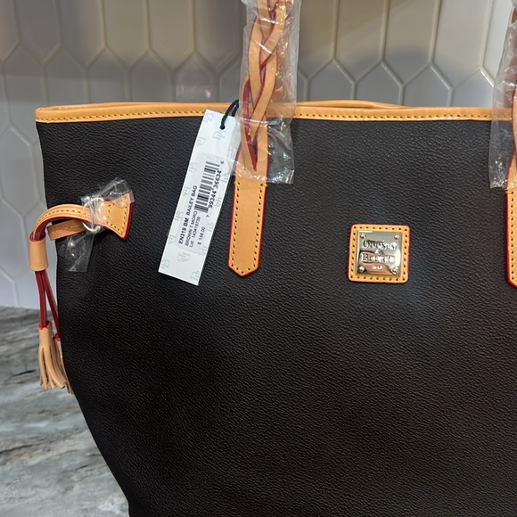 NWT Brown Dooney and Bourke Bailey Bag - Picture 2 of 7
